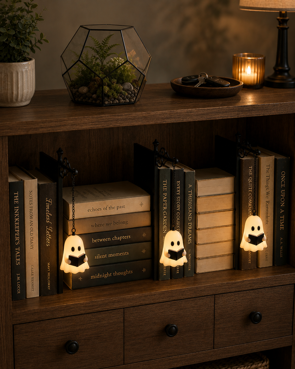 Nightbound hyllelampe