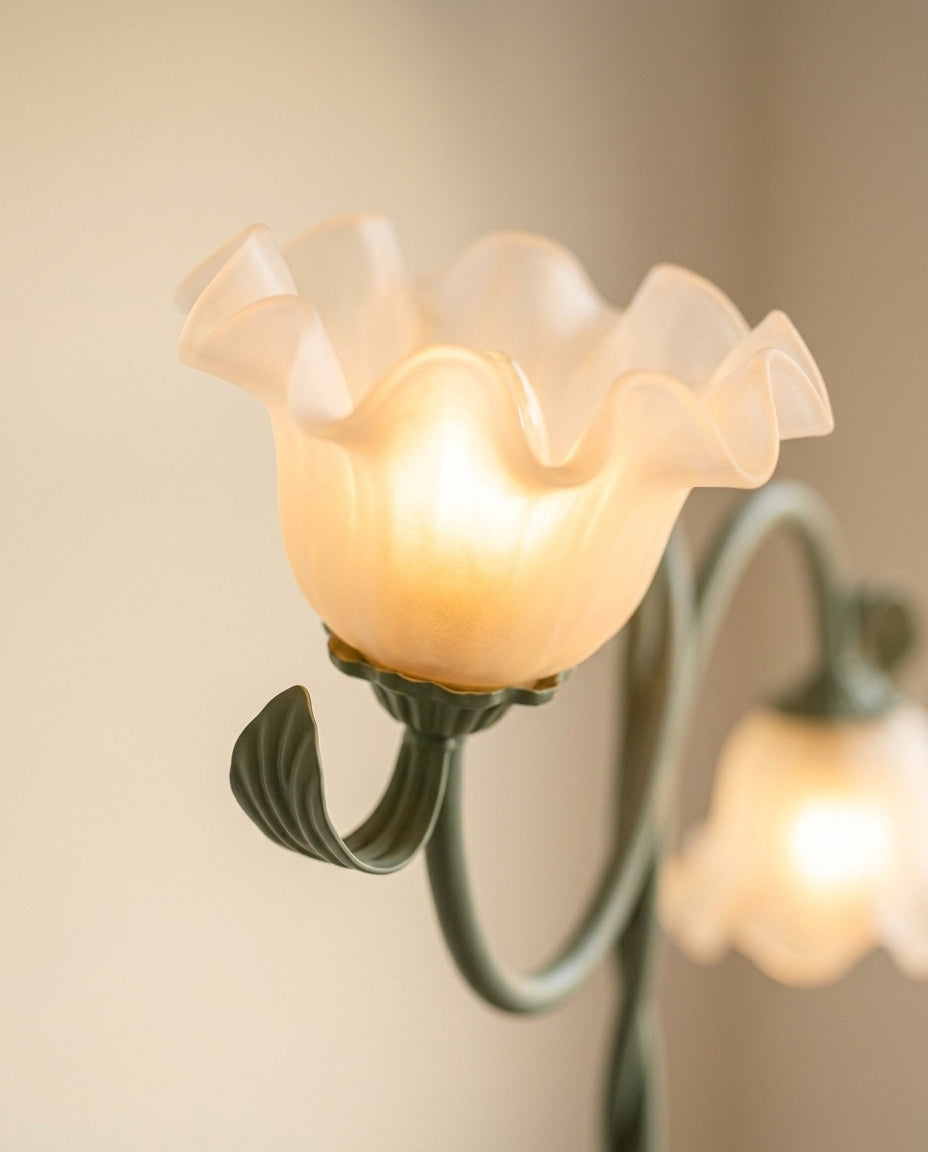 LED-gulvlampe blomsterdesign | Mattegrønn finish