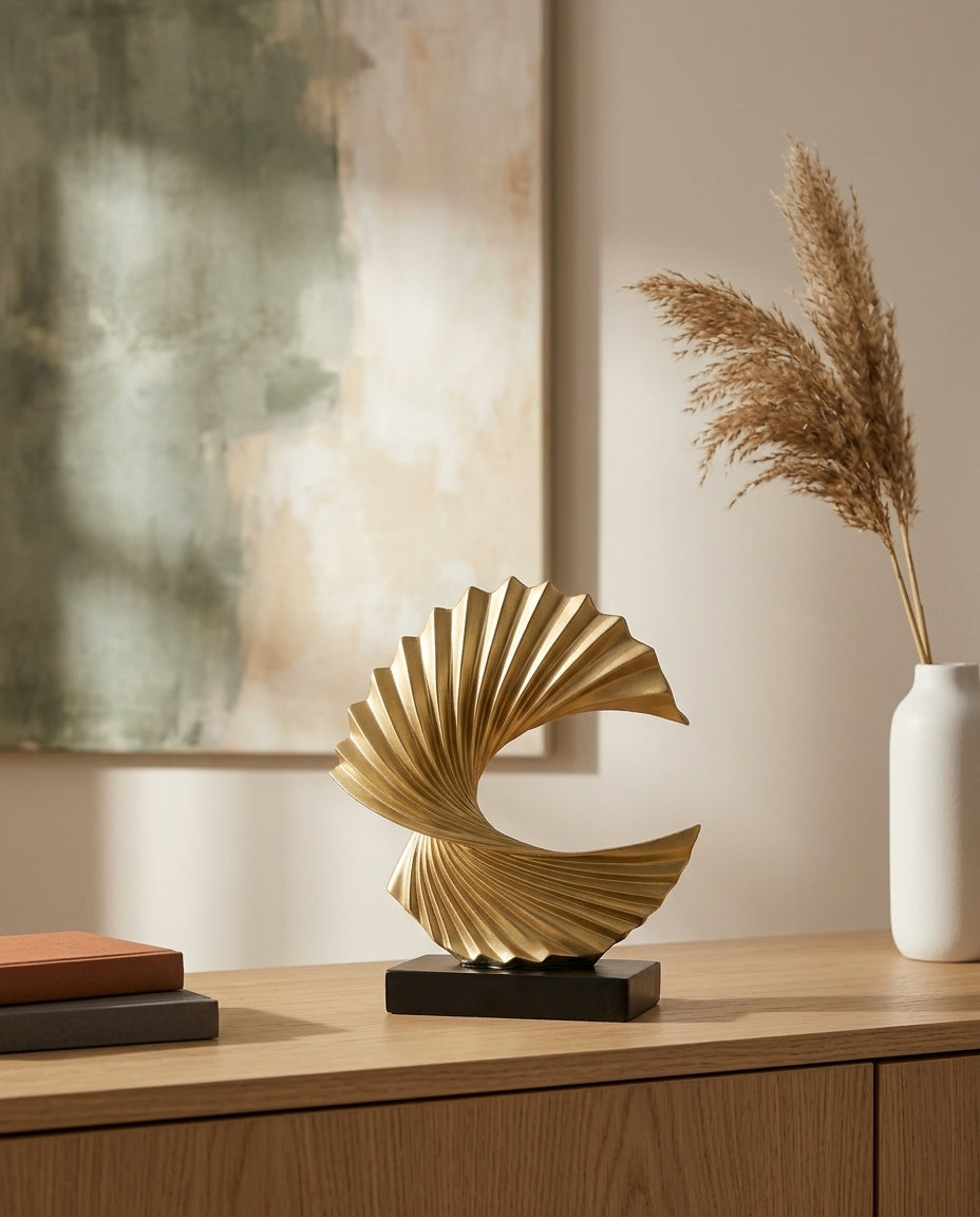 Halvmåneskulptur | Elegant dekor til hjem og kontor