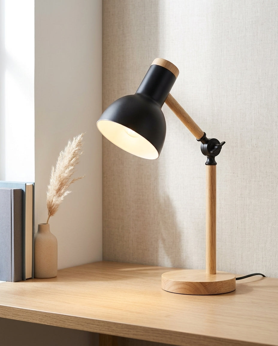 Nordisk LED-skrivebordslampe – Justerbar arm & berøringsdimmer