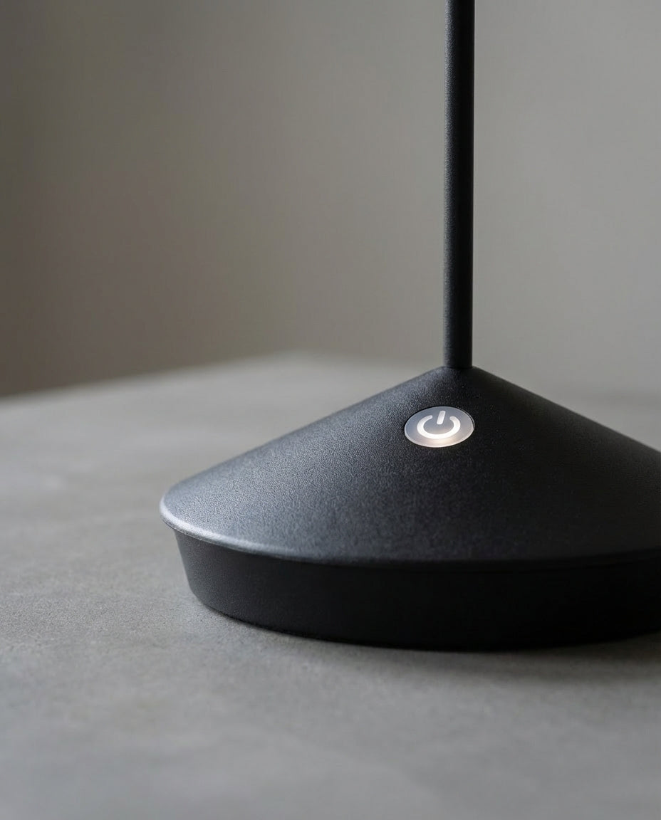 Trådløs LED-bordlampe | Dimbar, vanntett og oppladbar