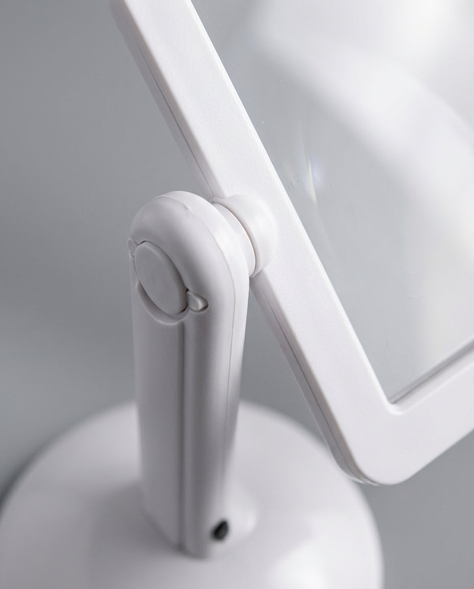 Sidemagnifiserer med LED-lys | ClaraVision stativmagnifiserer
