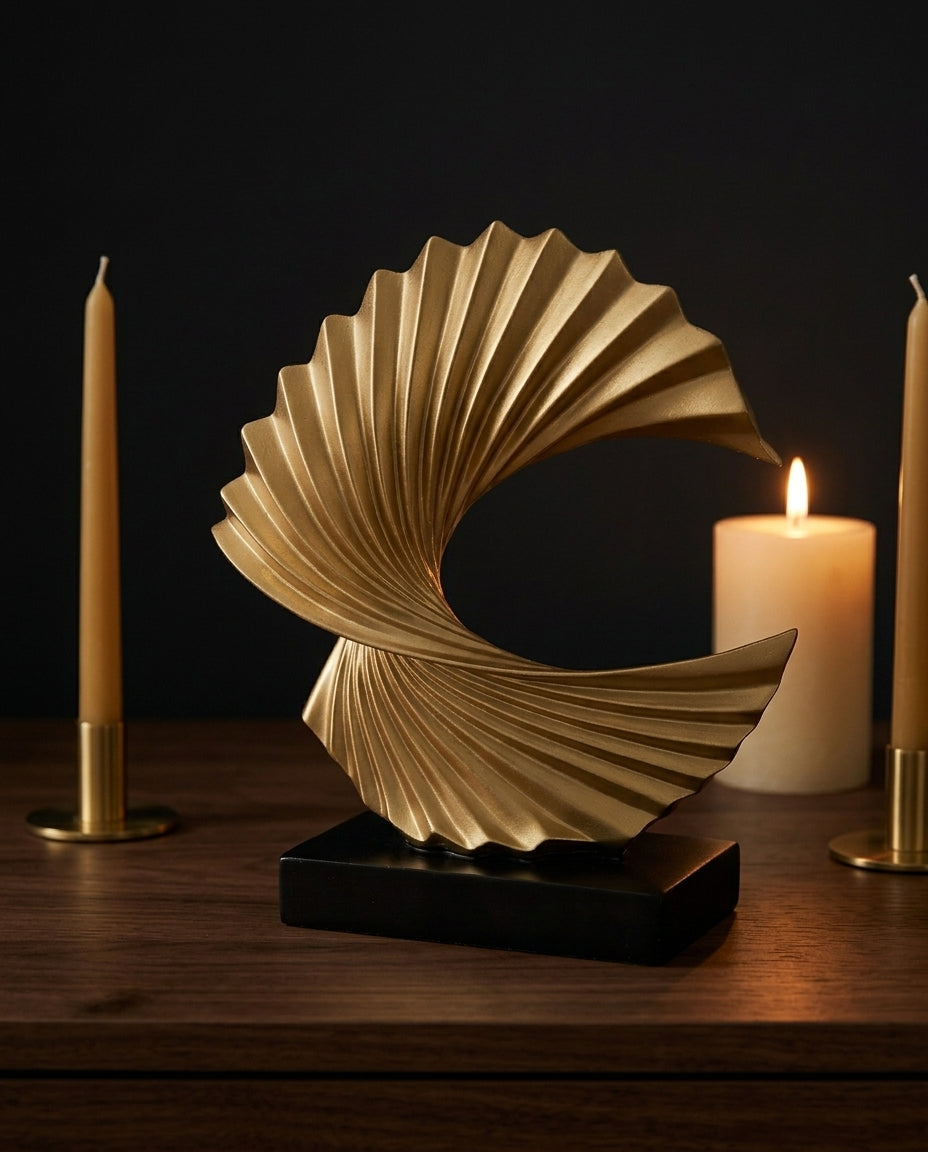 Halvmåneskulptur | Elegant dekor til hjem og kontor