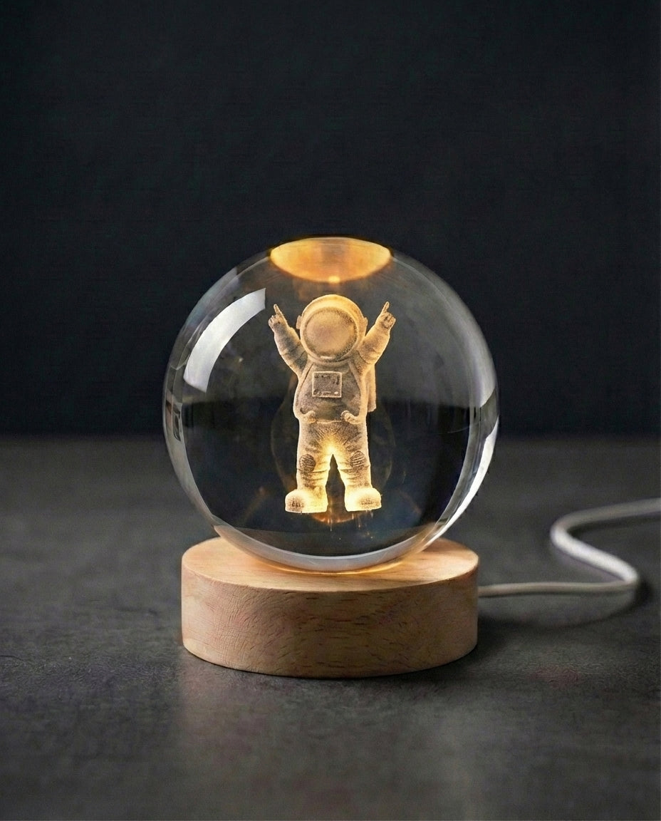 3D Krystallkulelelampe | Lasergravert Romsnattlampe