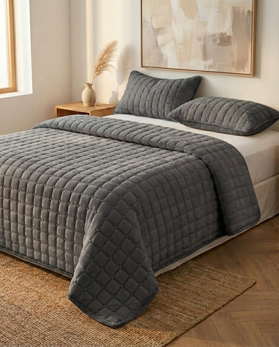 Quiltede Fleece Sengeteppe | Mykt med Firkanttekstur