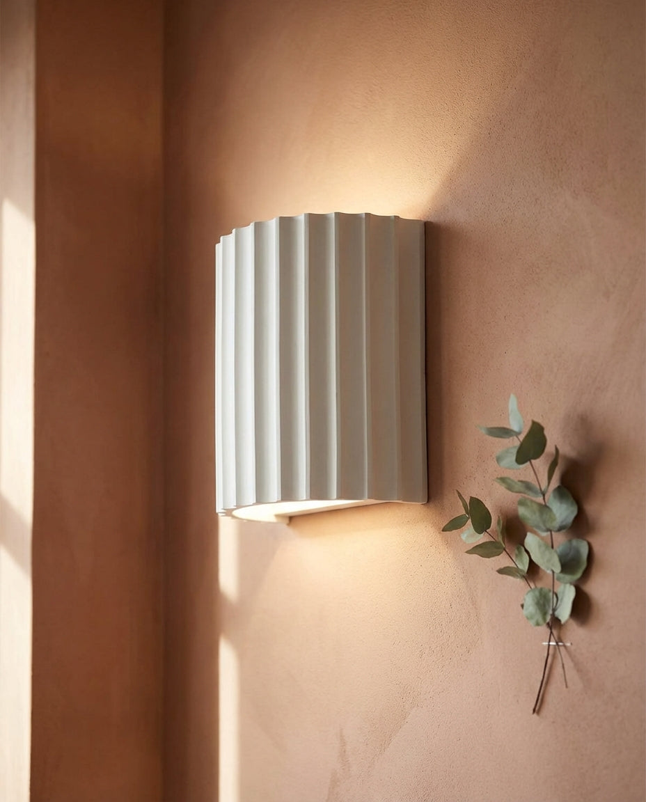Harpiksvegglys | Moderne skulpturert vegglampe