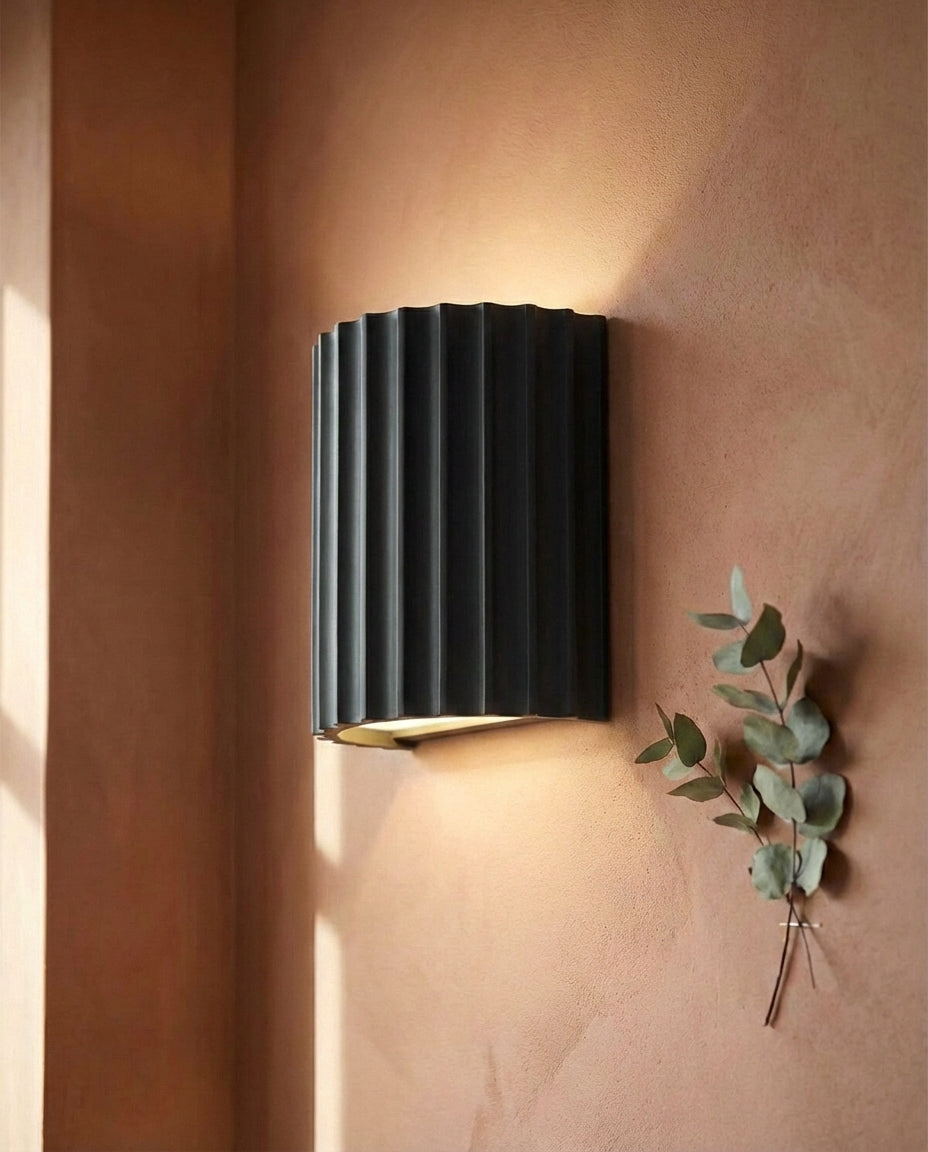 Harpiksvegglys | Moderne skulpturert vegglampe
