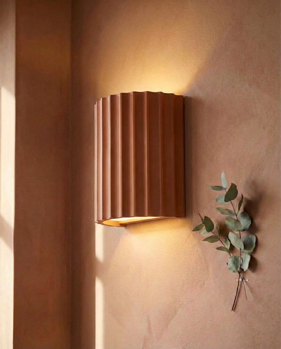 Harpiksvegglys | Moderne skulpturert vegglampe