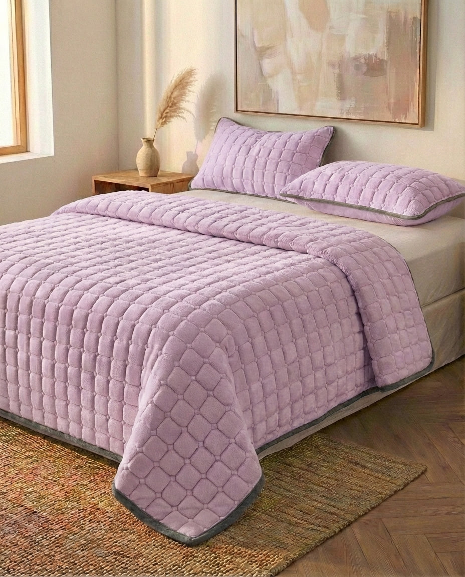 Quiltede Fleece Sengeteppe | Mykt med Firkanttekstur